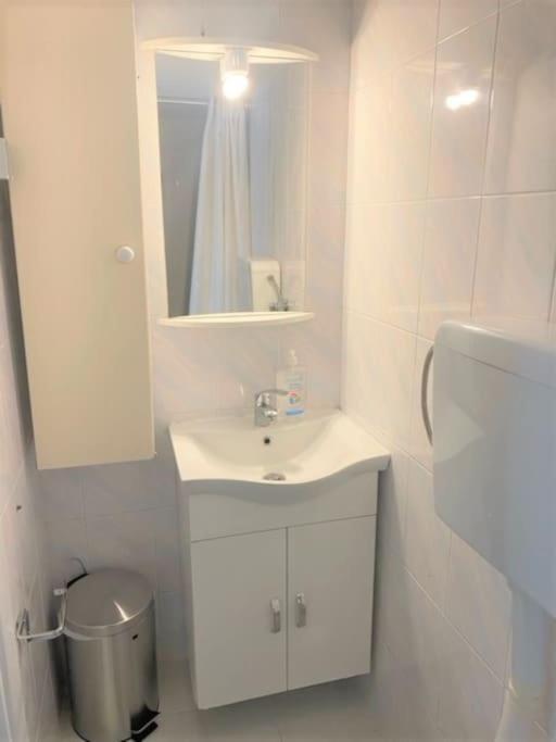 Ag.Sofias Minkk, 2B/Room+Balcony Saloniki Zewnętrze zdjęcie